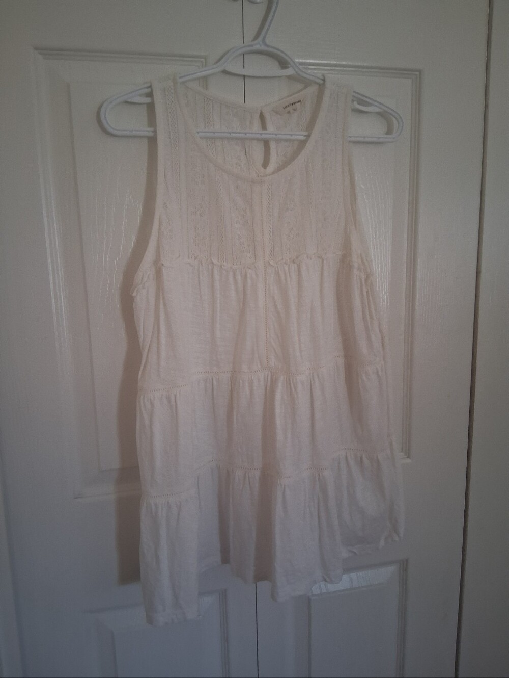 Lucky Brand Cream Sleeveless Tiered Lace-Trim Women's Top